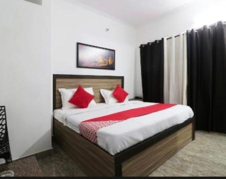Hotel Surya Inn New Delhi Buitenkant foto